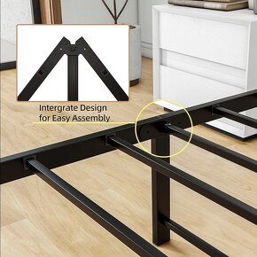 Nový robustní stabilní kovový rám postele s dřevěným čelem - 4