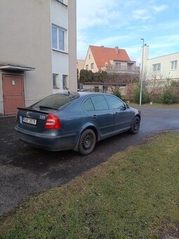 Škoda Octavia 2  1,6 fsi - 4