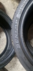 Dunlop225/40/19 - 4