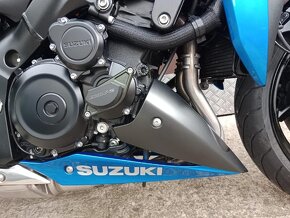 Suzuki GSX-S 1000 - 4