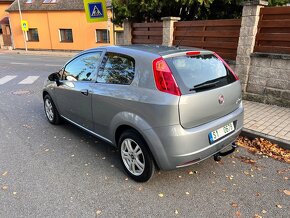 Fiat grande Punto 2010 102tkm - 4