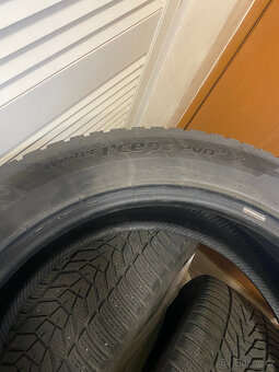 Zimní pneu Hankook Winter icept evo3 X 235/55 R19 105V - 4