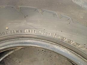 Zimní pneu Nexen 225/75/16C 121/120R - 4