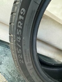 TRACMAX X PRIVILO S 330 225/45 R 19 96V - 4