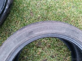 Pneu zimní 215/45 R17 - 4