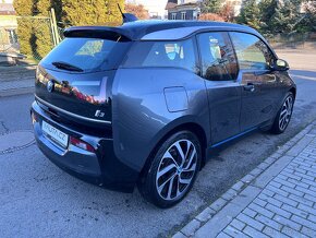 BMW i3 120Ah 11/2020 LOFT 32152KM TOP VÝBAVA - 4