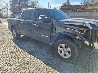 Ram Bighorn 5.7 hemi 4x4 2019 - 4