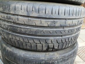 Pneu 235/40 R18 - 4