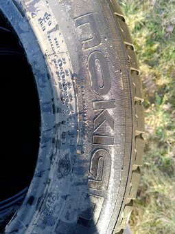 Prodám pneu Nokian 195/60R15 88H - 4