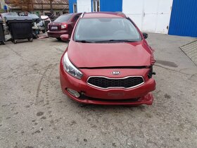 Kia Ceed SW, 1,4i, 73,2kw,  Rozprodám na náhradní díly - 4