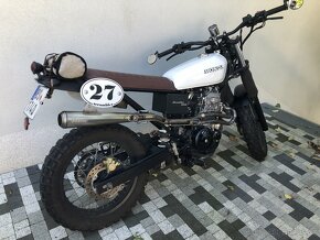 Honda Scrambler 650 - 4