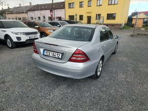 Mercedes-Benz Třídy C 220CDI elegance - 4