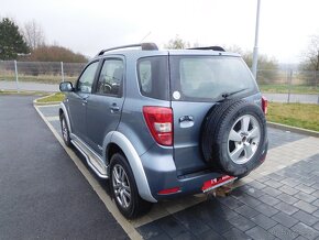 Daihatsu TERIOS 1.5i 16V 4WD Top S, 77kW, Klima, 4X4 - 4