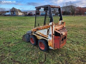 SMYKOVÝ NAKLADAČ BOBCAT 315 - 4