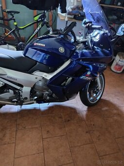 Yamaha FJR - 4