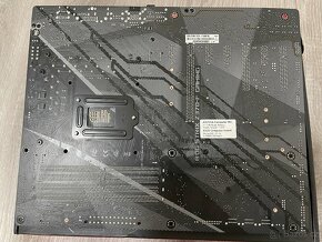 Asus ROG STRIX Z370-F GAMING základní deska - 4