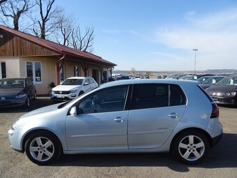 Volkswagen Golf 1.4 TSi 90kW po servise Závěs - 4