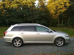 Toyota Avensis 2.0 D-4d, 93 kW - 4