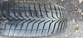 4X plechové disky 4x114,3 15+pneu zimní 185/65 R15 - 4