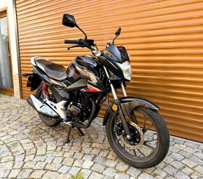 Honda CB 125F - 4