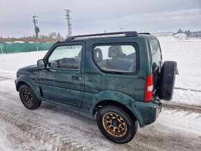 Suzuki Jimny 1.3 benzin - 4x4 - tažné - - 4