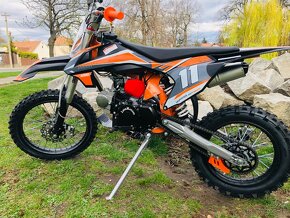 Pitbike Shark 125, el. starter, kola 17/14, vhodne od 11let - 4