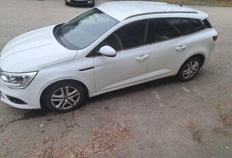 Renault Mégane 1,5 DCI - 4