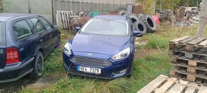 Prodám Ford focus 1,5 ecoboost s poškozeným motorem - 4