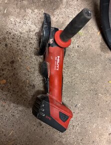 Hilti Aku bruska + vrtačka + baterie, nabíječka, lampa, kufr - 4