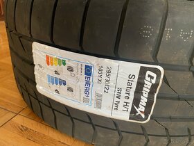 Letní pneu 295/30r22 s Porsche disky - 4