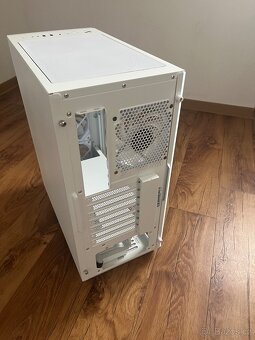 PC skříň Midi tower - MSI MPG GUNGNIR 110R white - 4