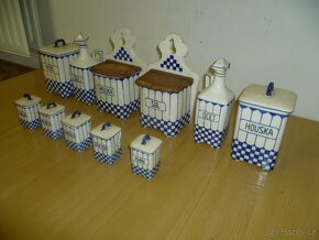 Kořenky.karafa,doza - starožitné,porcelánové - 4