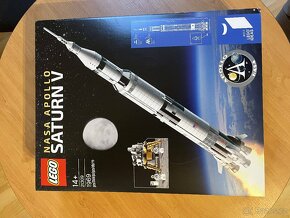 LEGO 21309 NASA Apollo Saturn V - 4