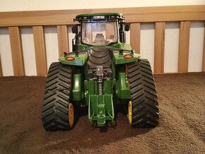 Prodám Bruder 4055 pásovy traktor John Deere 9620RX - 4