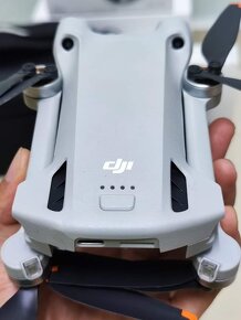 DJI MINI 3 PRO FLY MORE COMBO - 4