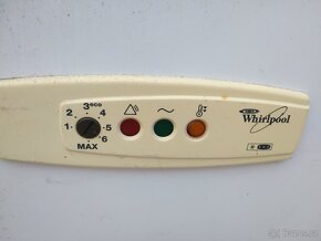 Mrazák Whirlpool AFG 072-g - 4