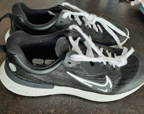 Běžecké boty Nike React Miler 2 Shield - 4