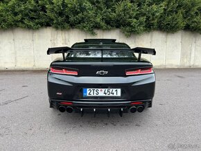 Prodám Chevrolet Camaro 6.2SS FIFTY  KRÁSNÝ VŮZ - 4