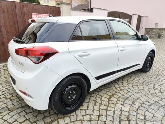 Hyundai i20 pěkná výbava, nová STK a rozvody - 4