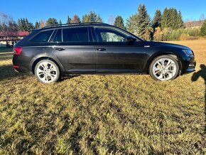 Škoda Superb iV combi SportLine 160kW - 4