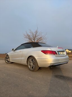 Mercedes-Benz E250 Cabriolet - 4