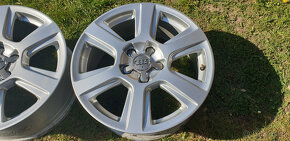 Prodám alu disky AUDI 17" 5x112, 8R0601025S - 4