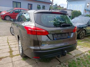 Ford Focus kombi 1.6i 16V, 2018, CZ, tažné - 4