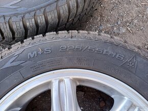 Zimní pneumatiky Goodyear 225/55 R16 (téměř nejeté) - 4