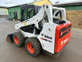 Smykový nakladač Bobcat S530 - 4