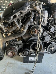 Motor M54B30 330i 170Kw BMW E46 - 4