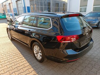 VW Passat B8 Variant 2.0TDI 110kW DSG Virtual Panorama Tažné - 4