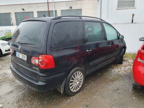 Sharan 2.0 tdi 2008 7 míst , první majitel od nového vozu v - 4