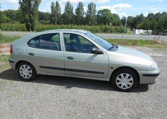 Renault Mégane 1,4 16V 70 kW KLIMA benzín - 4