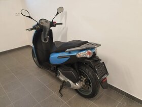 Piaggio Carnaby 200 - 4